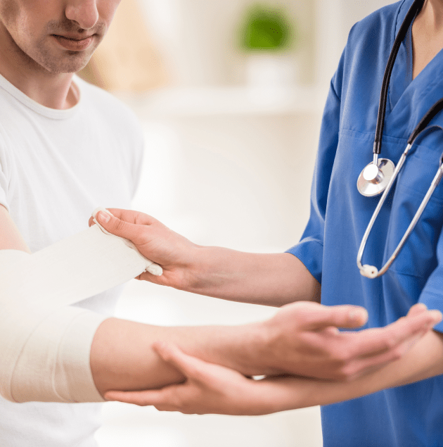 Injury treatment at Elon Health Urgent Care in Davenport, FL
